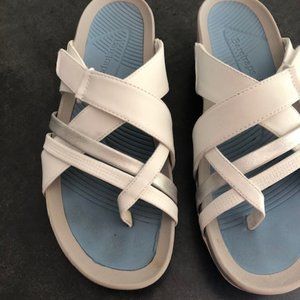 White Baretrap Aster Sandal Sz 8